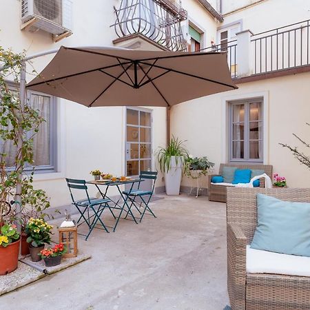 Il Cortile Di Elisa & Our Flats Bed & Breakfast Lucca Eksteriør bilde