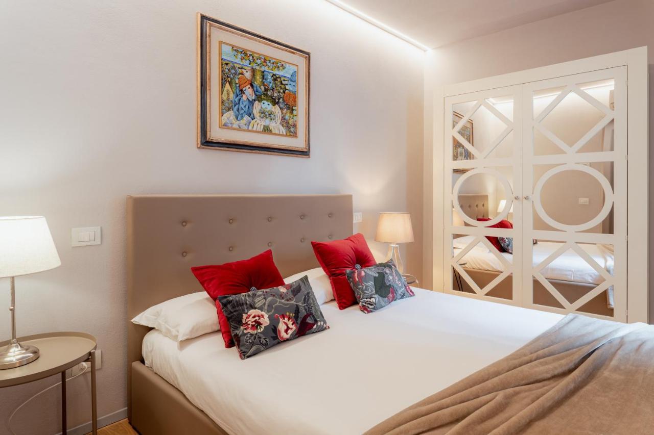Il Cortile Di Elisa & Our Flats Bed & Breakfast Lucca Eksteriør bilde