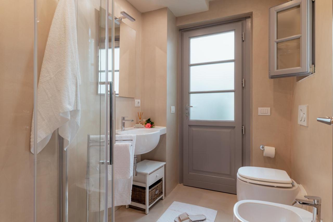 Il Cortile Di Elisa & Our Flats Bed & Breakfast Lucca Eksteriør bilde