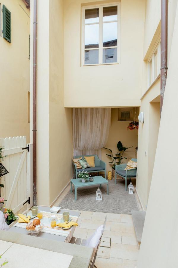 Il Cortile Di Elisa & Our Flats Bed & Breakfast Lucca Eksteriør bilde