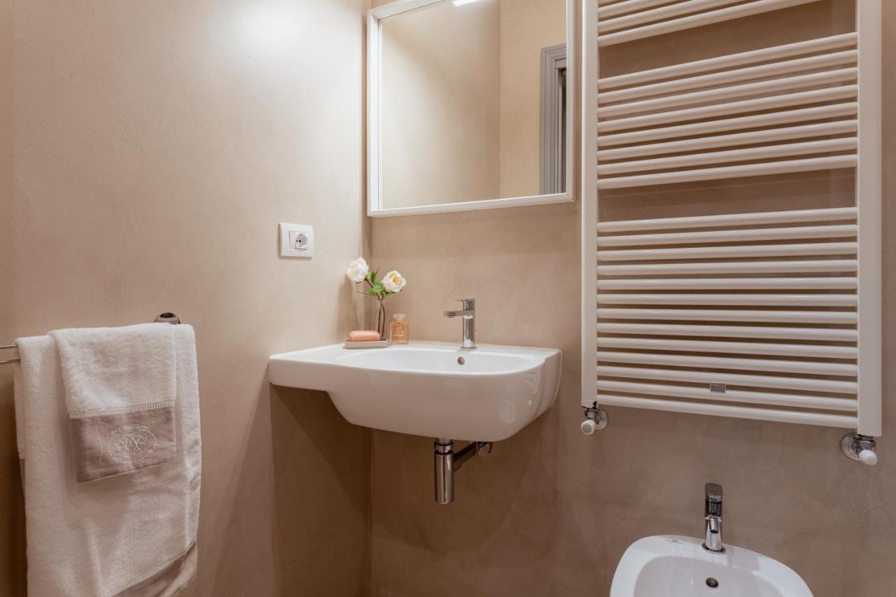 Il Cortile Di Elisa & Our Flats Bed & Breakfast Lucca Eksteriør bilde